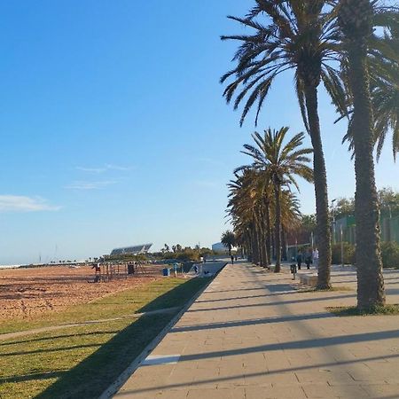 Duplex / Beach 3Min/ Bcn Center 10Min/Tren 2Min Apartment Sant Adria de Besos Exterior photo